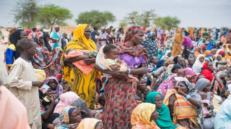 نيوزويك: بين أوكرانيا والسودان.. هكذا يتعامل الغرب بمعايير مزدوجة مع مآسي النازحين